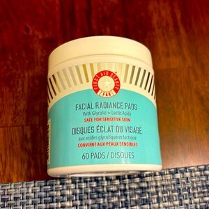 FIRST AID BEAUTY Facial Radiance Pads,60 PADS FULL SIZE NEW SEALED